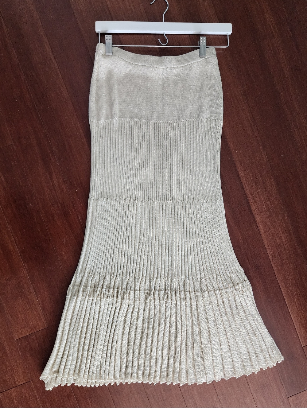 Beautiful Fitted Gold Chacok Maxi A-Line Pleated Skirt